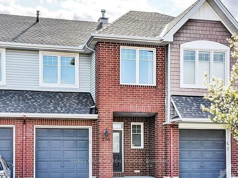 534 Rochefort Cir — Photo 1