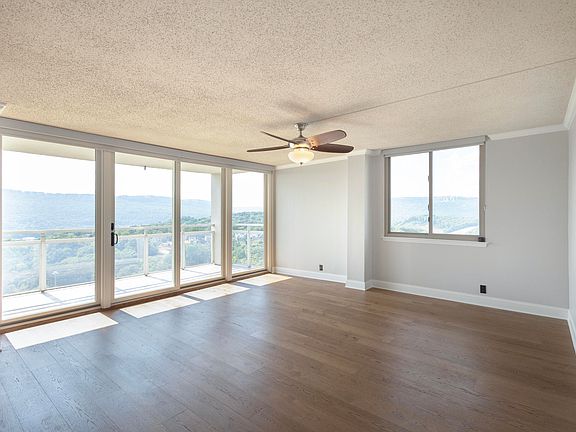 4th image of 1131 Stringers Ridge Rd APT 9J