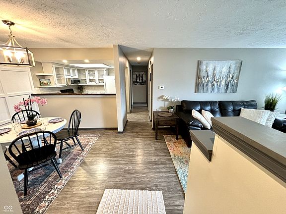 4th image of 2898 Eagles Crest Cir APT A