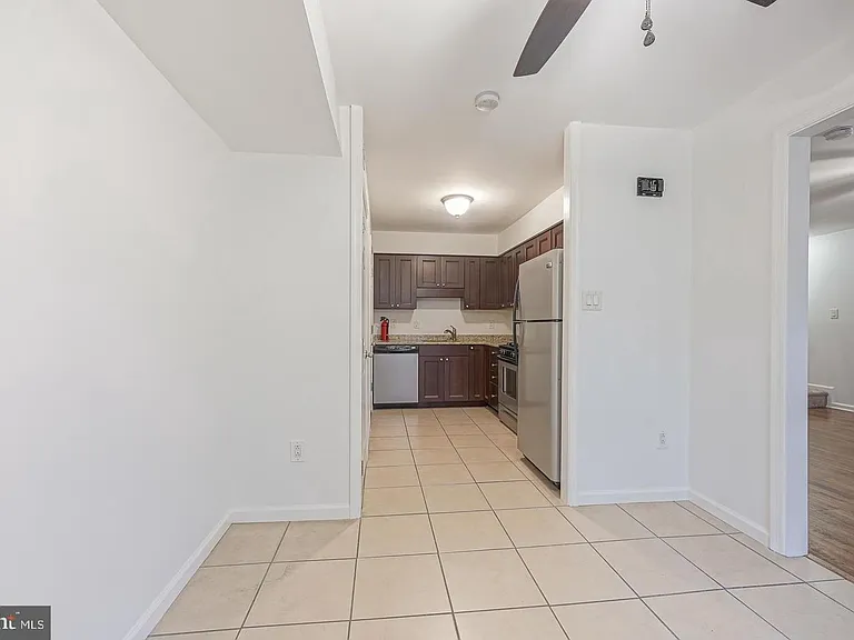 1051 Harbour Dr — Photo 13