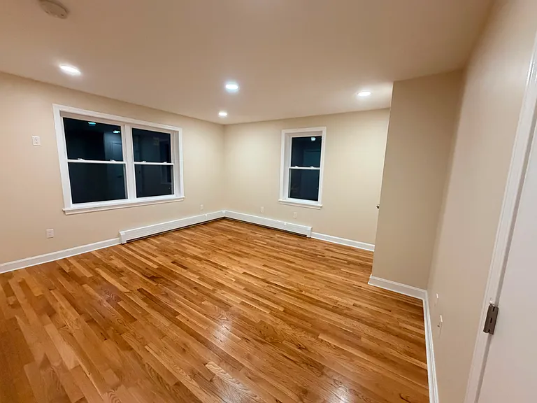42 Harris St #1 — Photo 1