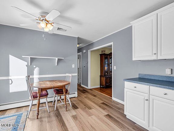 4th image of 2602 Shady Glen Avenue