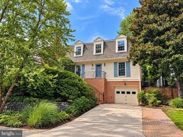3503 Livingston 1/2 St NW, Washington, DC 20015