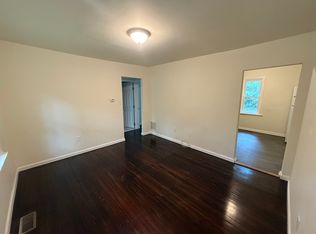 31 Rosamond Ave, Clementon, NJ 08021
