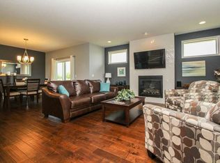 9506 Unity Ln N, Brooklyn Park, MN 55443