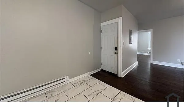 1915 W Erie Ave #C — Photo 10