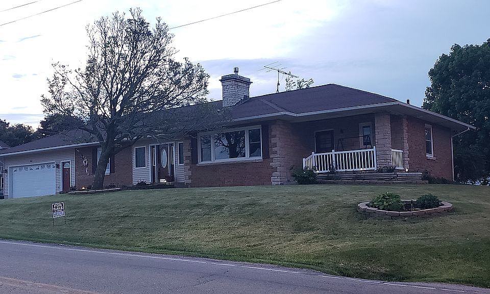 1st image of 202 E Platteville Ave