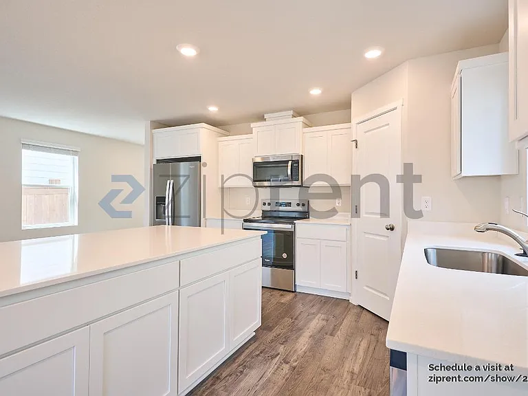 17409 NW 10th Ave — Photo 7