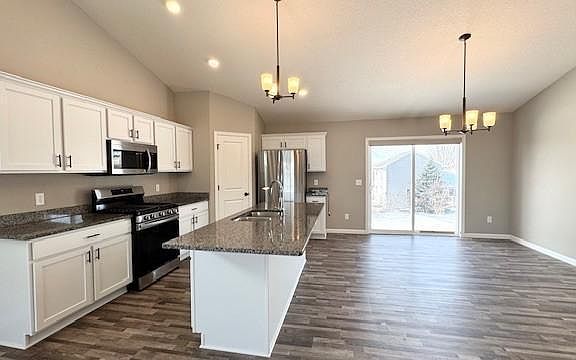 4th image of 2422 Buffalo Ridge Dr