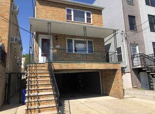 316 10th St #3, Union City, NJ 07087