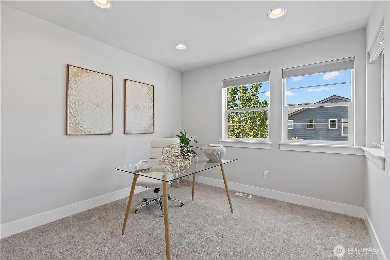 5 bed, 2750 sqft, $5,109 — Photo 4