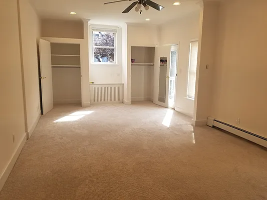 Rented by Metropolis International Realty Inc. | media 30