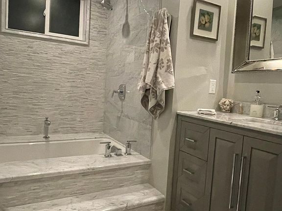 3rd image of 4818 Ledge Ave