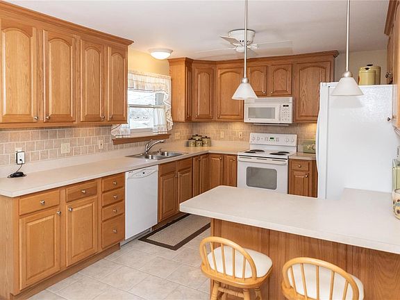 5th image of 3331 Ringfield Dr