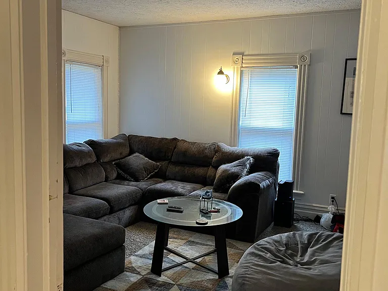 515 Minor Ave #2 — Photo 4