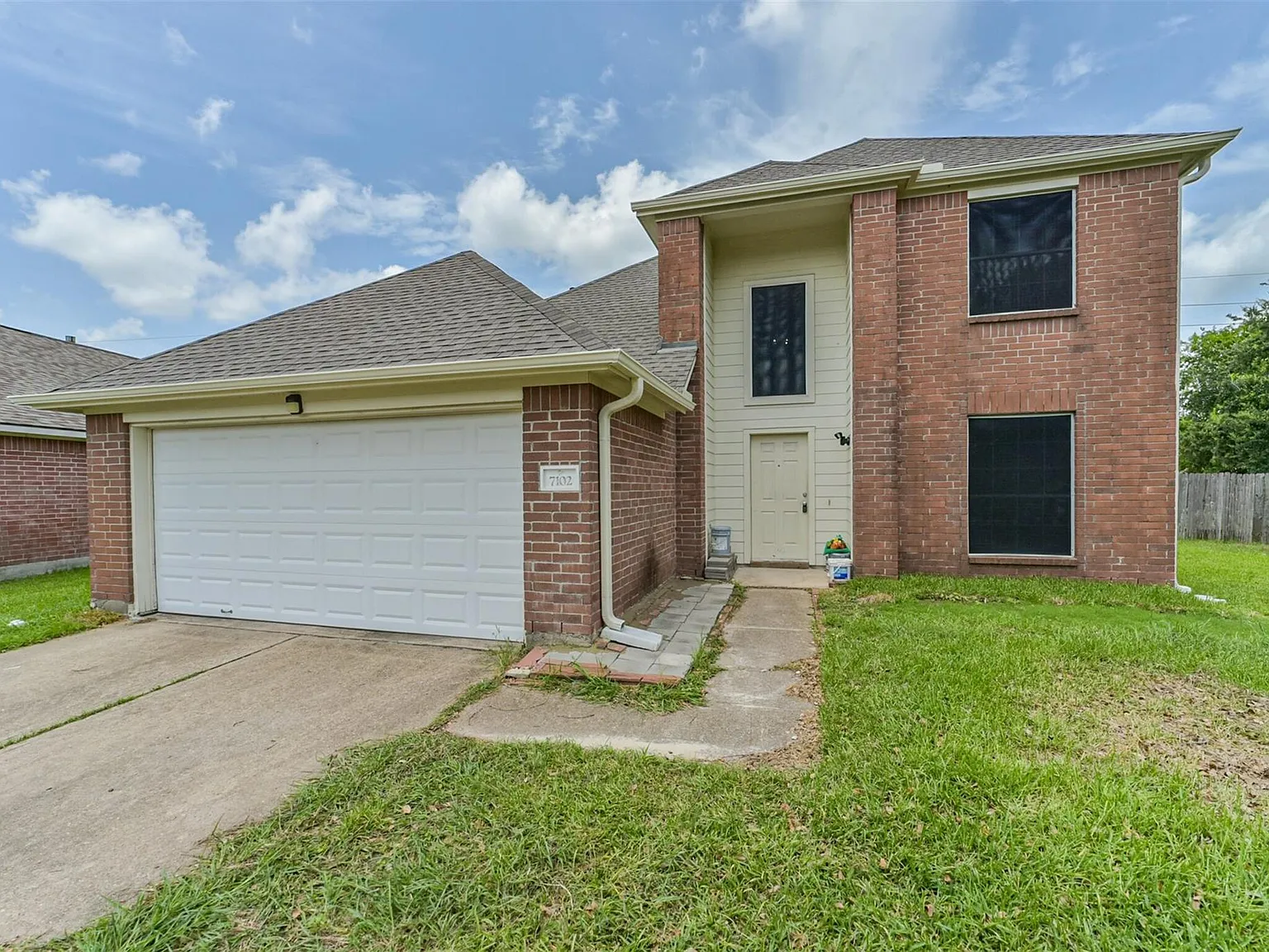 4 bed, 2.5 bath, $1,995 — Photo 4