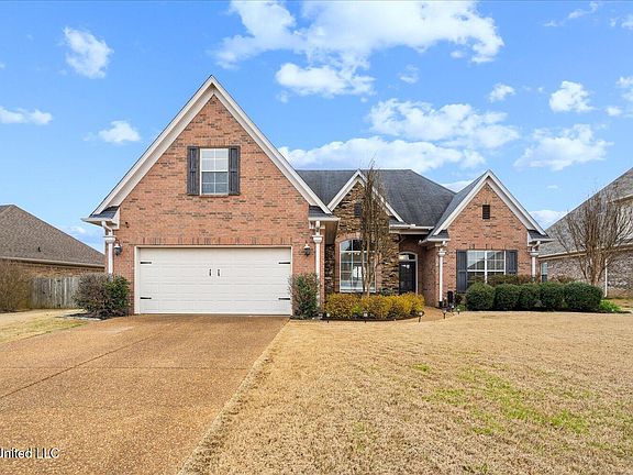 2nd image of 3137 Bramble Crest Dr