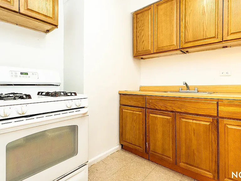 34-15 Parsons Blvd #34G — Photo 11