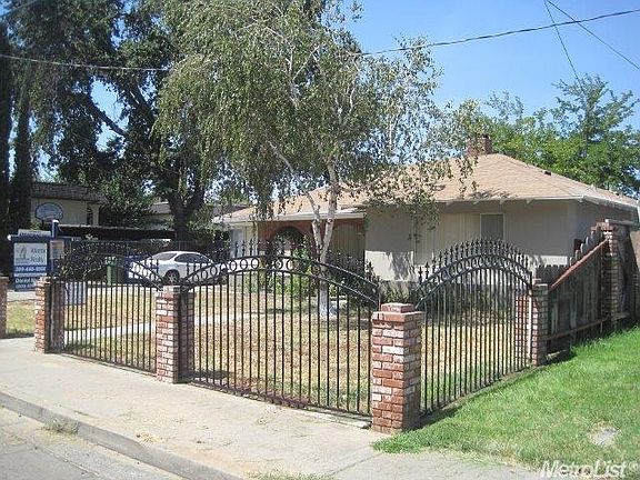 3rd image of 1021 N Denair Ave