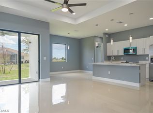 3703 33rd St SW, Lehigh Acres, FL 33976