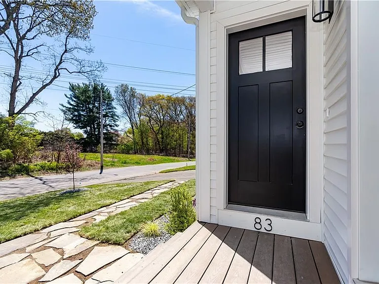 83 Cadora Ave — Photo 11
