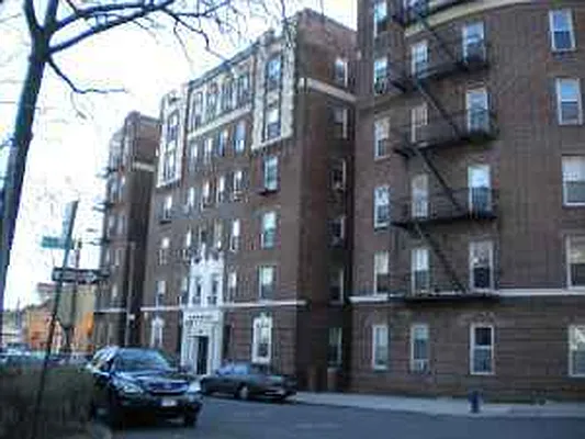 Rented by John Tsavalos LREB | media 3