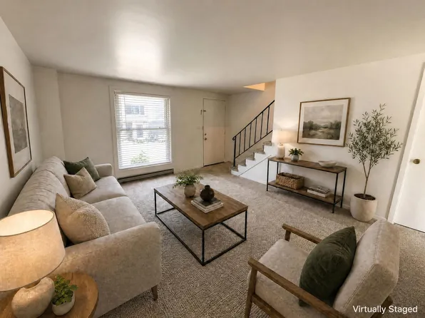 433 Cedarcrest Dr, Duncansville, PA 16635
