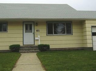 61 Truxton Rd, Island Park, NY 11558