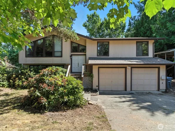 2417 179th Avenue E, Lake Tapps, WA 98391
