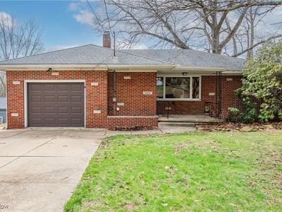 2841 Nesmith Lake Blvd, Akron, OH, 44314