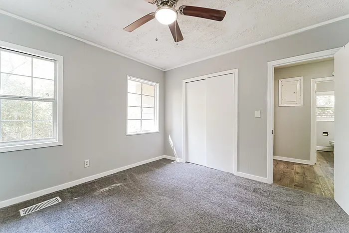 3151 Shirley Dr — Photo 6