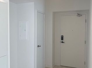 3900 Confederation Pkwy #4607, Mississauga, ON L5B 0M3