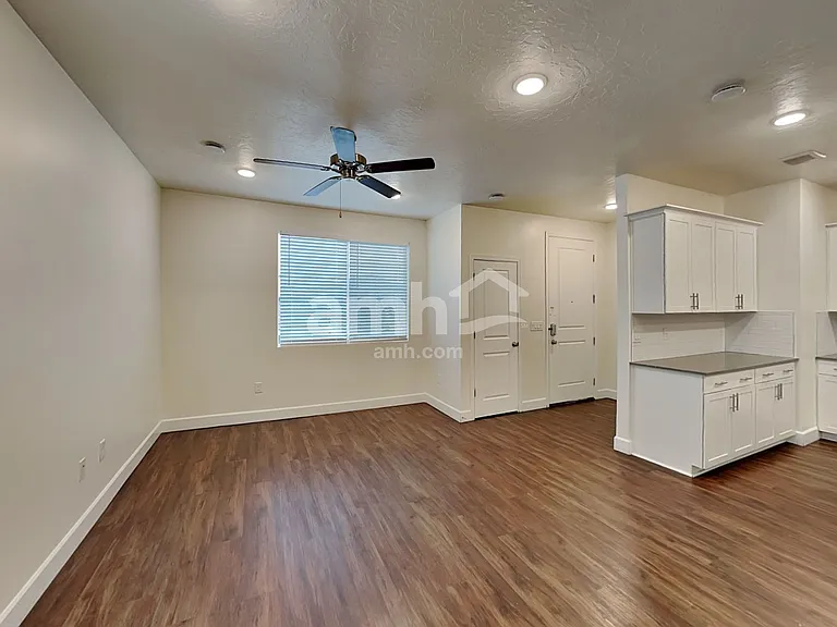 1278 Village Green Trl — Photo 6
