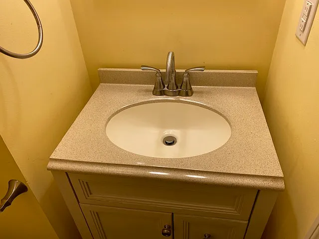 472 Manley Dr — Photo 17