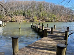 322 Halsey Rd, Annapolis, MD 21401