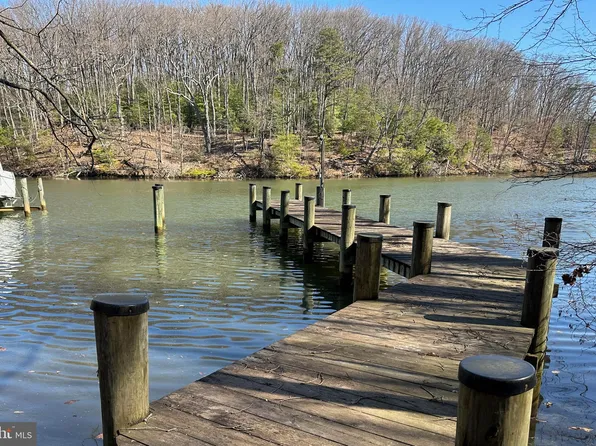 322 Halsey Rd, Annapolis, MD 21401