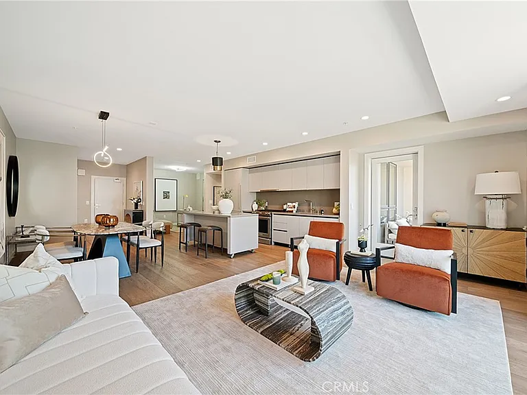 39 S Los Robles Ave #6010 — Photo 17