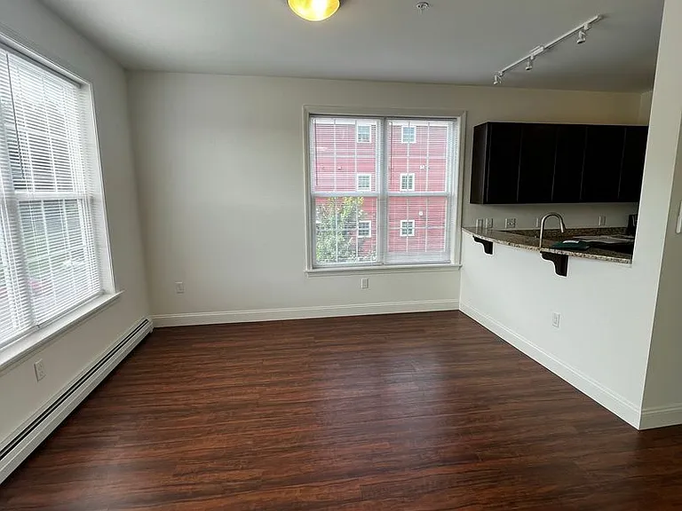 147 Bayberry Cir — Photo 20