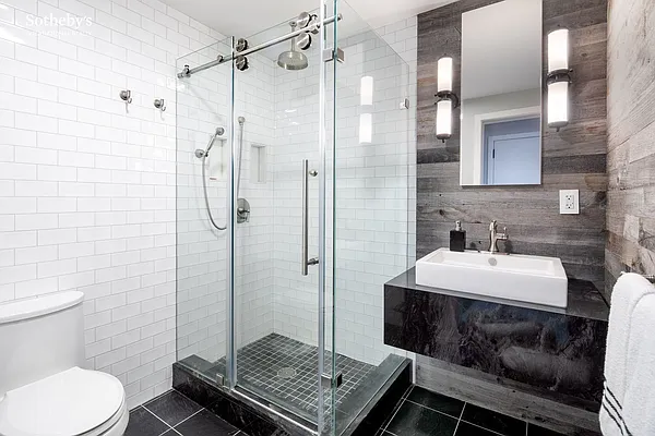 Sold by Sotheby's International Realty | media 8