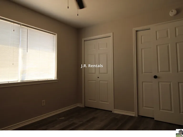 2102 Hunt Dr #B — Photo 8