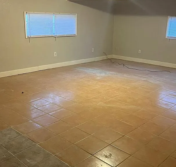 4700 Beaumont Ave — Photo 5