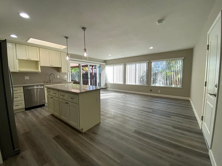 4680 Mia Cir — Photo 7