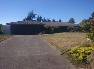 1607 NW Blue Ridge Dr, Seattle, WA 98177