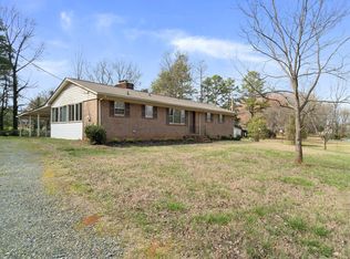 6709 Brushwood Dr, Charlotte, NC 28262