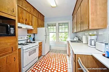 536 Hawthorne Ln — Photo 53