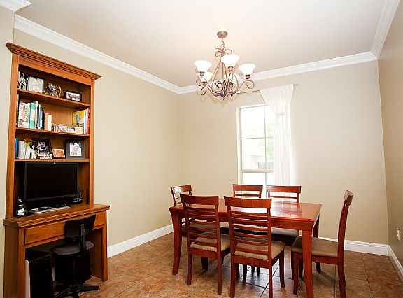 5th image of 6045 Windwood Dr
