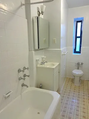 Rented by Metropolitan Equities | media 2