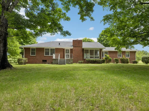 1305 Highway 48 S, Dickson, TN 37055