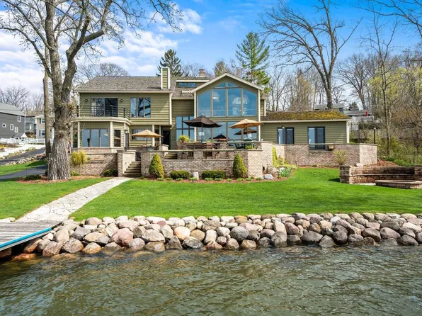 417 Park AVENUE, Pewaukee, WI 53072