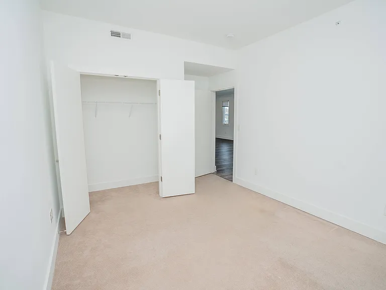 Riverside Village Apartments — Photo 97